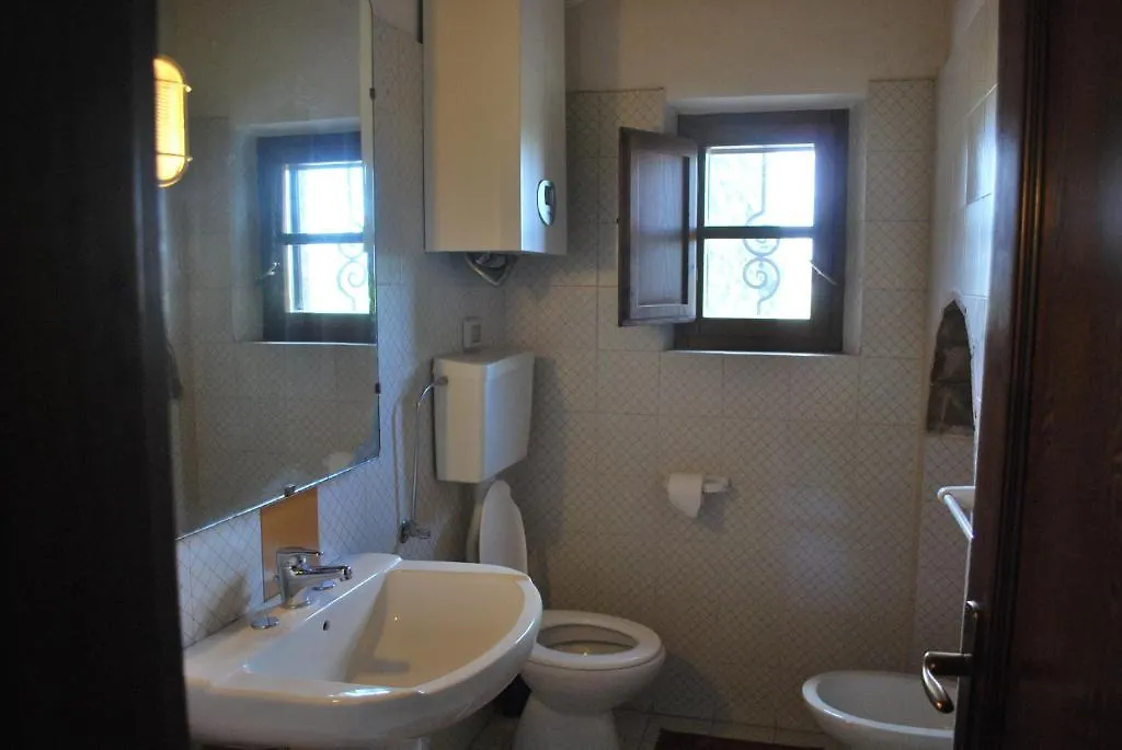 Binami Casa Vacanze Il Macchioneゲストハウス 0*,